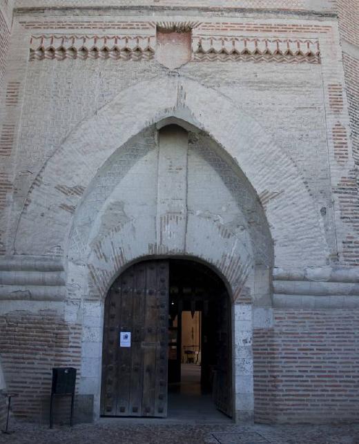Puerta entrada Recinto Interior
